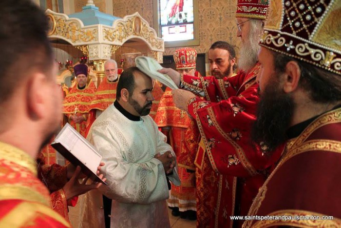 Convertire în masă: un arhiepiscop catolic trece cu toate cele 60 de parohii la Ortodoxie