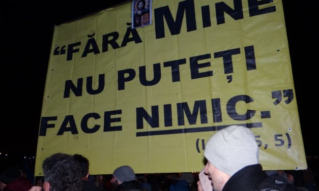 Davai Ceas, Davai Palton, Davai laser și telefon! Uimitoarele asemănări între protestele din Piața Victoriei și Euromaidan