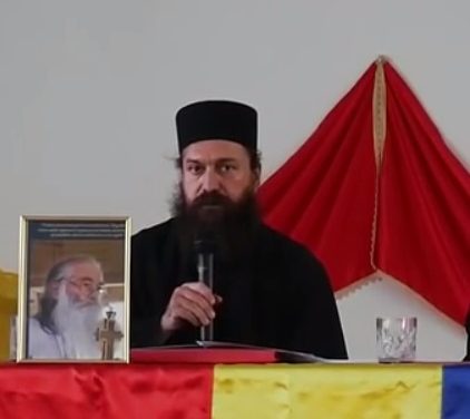 GHERON SAVA DESPRE CARDURILE ELECTRONICE PREMERGĂTOARE PECETLUIRII. O POZIȚIE ECHILIBRATĂ A PĂRINȚILOR AGHIORIȚI!