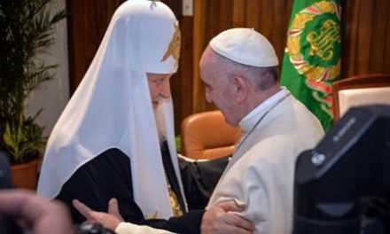 SURSE: Peste jumătate din preoții ruși au întrerupt în taină pomenirea patriarhului Kiril, pe motiv de ecumenism