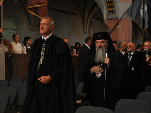 Mitropolitul ANDREI ANDREICUȚ nu trebuie POMENIT, ci trebuie CATERISIT