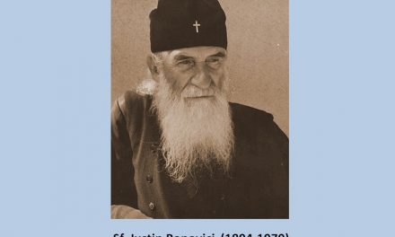 Pildele Sfântului Iustin Popovici – „Trebuie să ascultăm pe Dumnezeu mai mult decât pe oameni. Privitor la acest adevăr, nu sunt cu putință nici concesiile, nici compromisurile, nici retragerile. Nimeni nu ne poate sili, nici chiar un Sobor Ecumenic, dacă s-ar întâmpla ca acesta să aibă loc.”