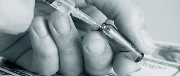 VREȚI VACCINARE? PLĂTIȚI DEZDĂUNARE! Copiii care suferă reacții adverse post-vaccinale nu sunt protejați de lege. Iar proiectul legislativ privind vaccinarea obligatorie promite că problema se va rezolva, cândva