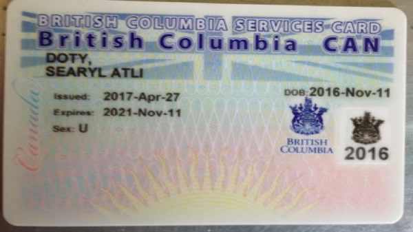 Băiețel sau fetiță? Nici una, nici alta. În Canada, copiii pot fi și CU SEX NECUNOSCUT: Părintele transsexual: Să decidă el când va fi mare!