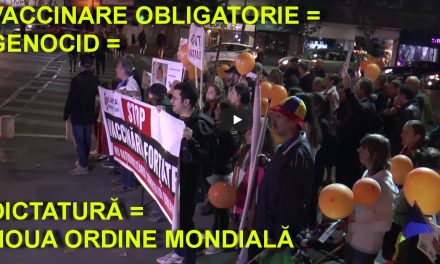 Peste 2000 de români au protestat la București și Timișoara împotriva obligativității vaccinării: ”Libertatea este un drept, vaccinarea este o alegere. Vaccinarea obligatorie e o afacere de 5 MILIARDE de euro”