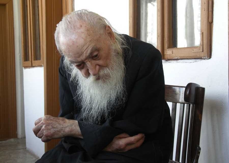 “E VREMEA LUI SCAPĂ CINE POATE”. Ce pricepem din vorba asta?