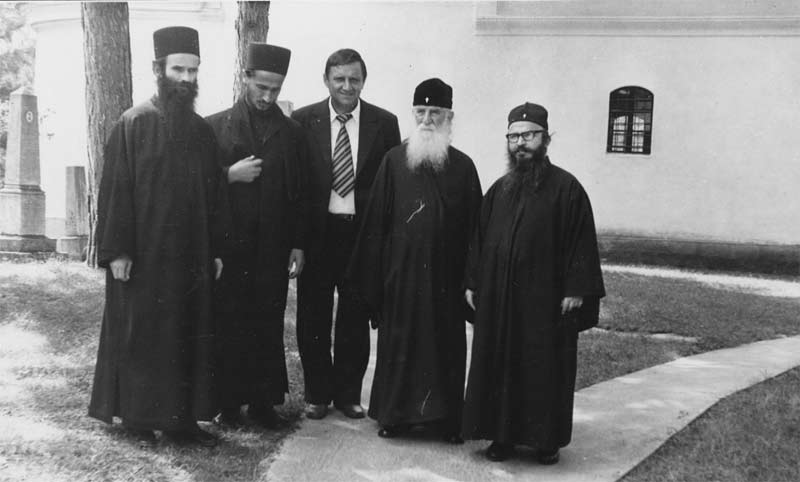 Sf. Iustin Popovici: Cu toată puterea să ne păzim a nu lua împărtășanie de la eretici, nici să le-o dăm