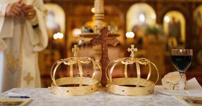 VOTAȚI „DA” LA REFERENDUMUL DE PE 6-7 OCTOMBRIE 2018, PENTRU FAMILIA LĂSATĂ DE DUMNEZEU! Căci de la începutul făpturii, bărbat şi femeie a făcut Dumnezeu. Căsătoria este o mare taină. Unirea dintre bărbat și femeie este închipuirea unirii dintre Hristos și Biserică. Căsătoria are drept scop nașterea de prunci, sfințirea noastră și mântuirea. Cuvinte de folos de la Sfântul Ioan Gură de Aur- un îndemn pentru cei ce vor să-L mărturisească pe Dumnezeu!