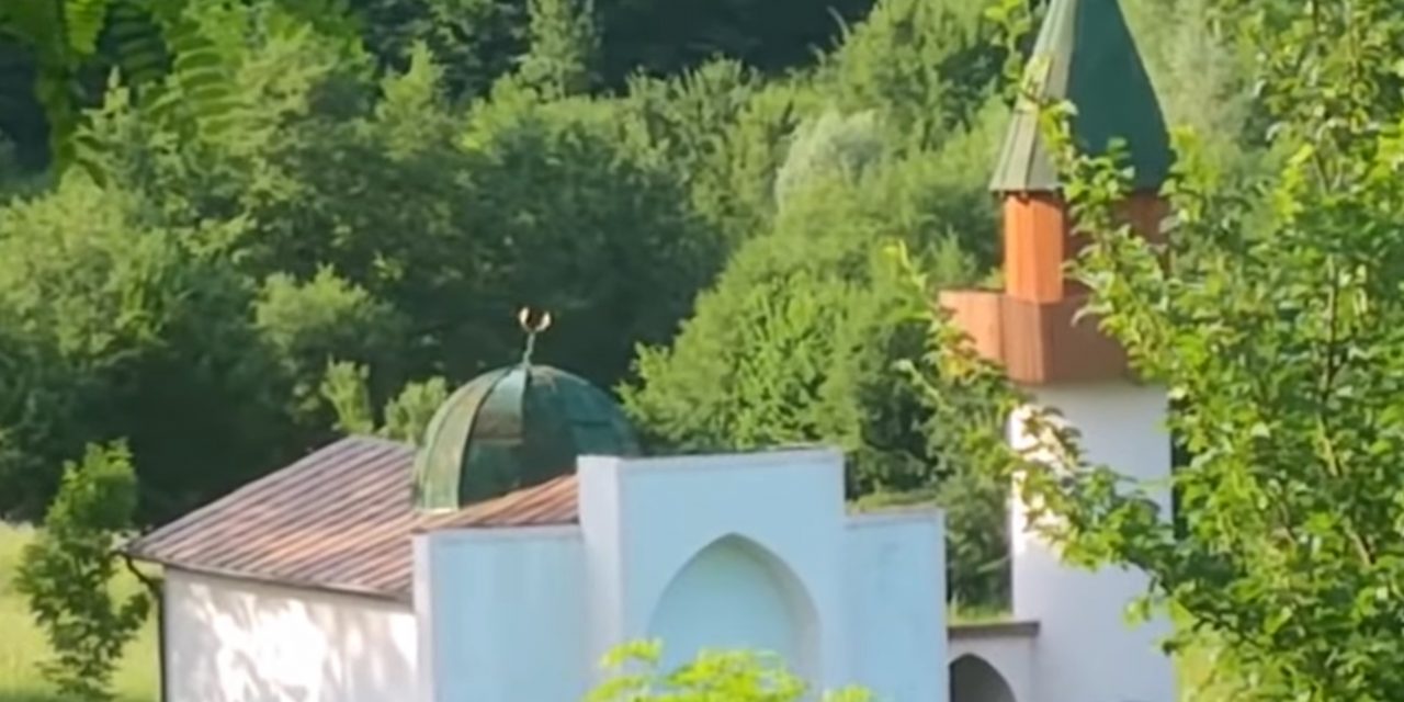 Mănăstire ecumenistă, sinagogă și moschee în aceeași curte – se întâmplă în România ! ! !