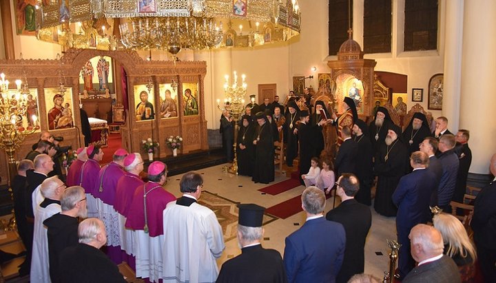 Patriarhul Bartolomeu s-a rugat în Belgia cu clerul catolic…