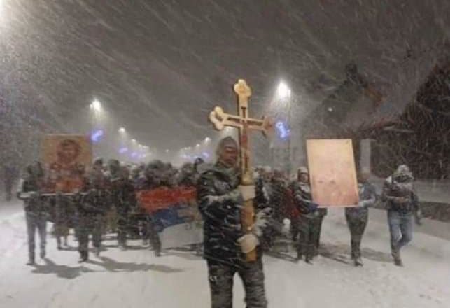 Cine este în schismă?