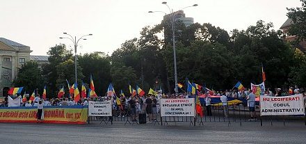 Codul Ticăloșilor și Kígyók sziget Románia szívében – Insula Șerpilor din inima țării, gata să sugrume România
