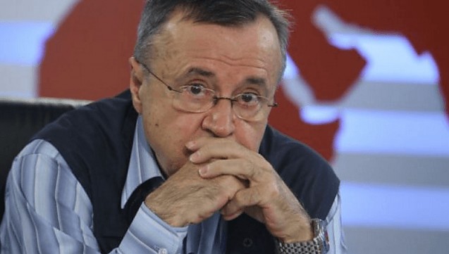 Ion Cristoiu: Paranoia teroriștilor din 1989 a avut ca scop să-i țină pe români în case. Când au ieșit, au descoperit că șmecherii le furaseră Revoluția. Paranoia Covid i-a ținut pe români în case. Vor descoperi că niște șmecheri le-au furat democrația