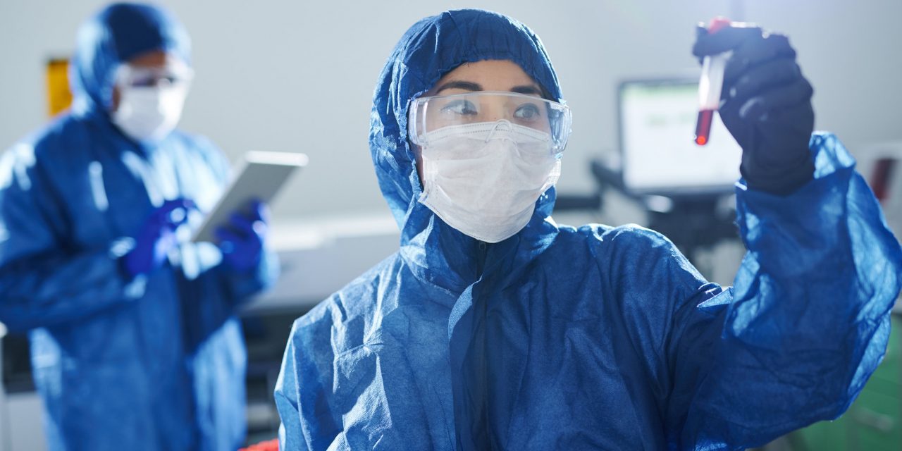 Cercetător norvegian: Există dovezi că virusul a fost creat în laborator