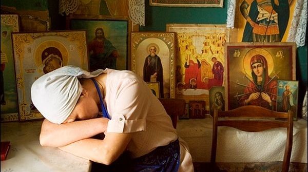 Unui rugător de care îşi bat joc toţi casnicii săi