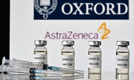 În urma scandalului european privind vaccinurile Astra Zeneca, România NU suspendă în totalitate vaccinarea cu acest produs, ci doar cu partea provenită din lotul italian