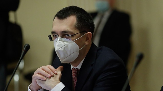 Genocidul continuă!… În Era Covid, medicii nu mai pot fi acuzați de malpraxis, anunță ministrul sănătății Vlad Voiculescu (!!!) Ce părere aveți?