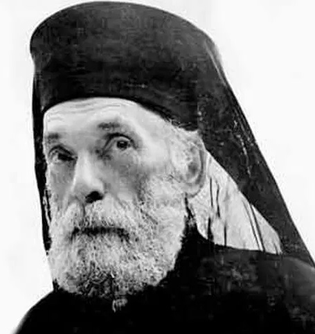 ”Când un om reuşeşte să facă ceva ce i-a solicitat mult efort, în el începe să lucreze trufia.” – Părintele Nicolae Steinhardt