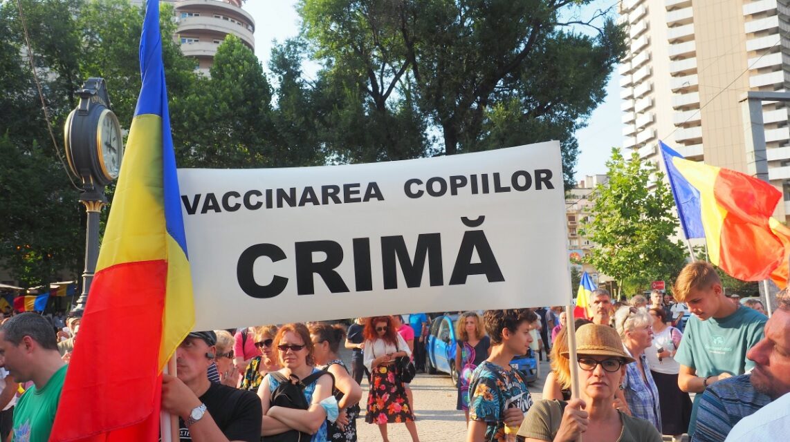 Doi copii din Dolj vaccinați FĂRĂ ACORDUL PĂRINȚILOR. Extrem de GRAV: 90% dintre copiii care se află în centrele de plasament din județ au fost deja injectați cu serul experimental Covid