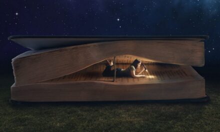 VIAȚA, CA O CARTE…