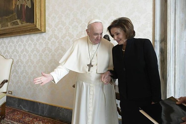 În plină revoluție Satanistă pentru „Dreptul de a Ucide Pruncii”, Papa Francisc binecuvântează Avortul