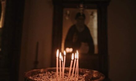 Cine poate fi sau nu pomenit la Sfânta Liturghie
