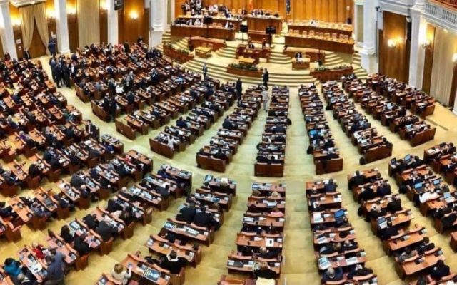 Parlamentul va adopta, în 12 decembrie, o declarație privind consolidarea egalităţii de gen în România.