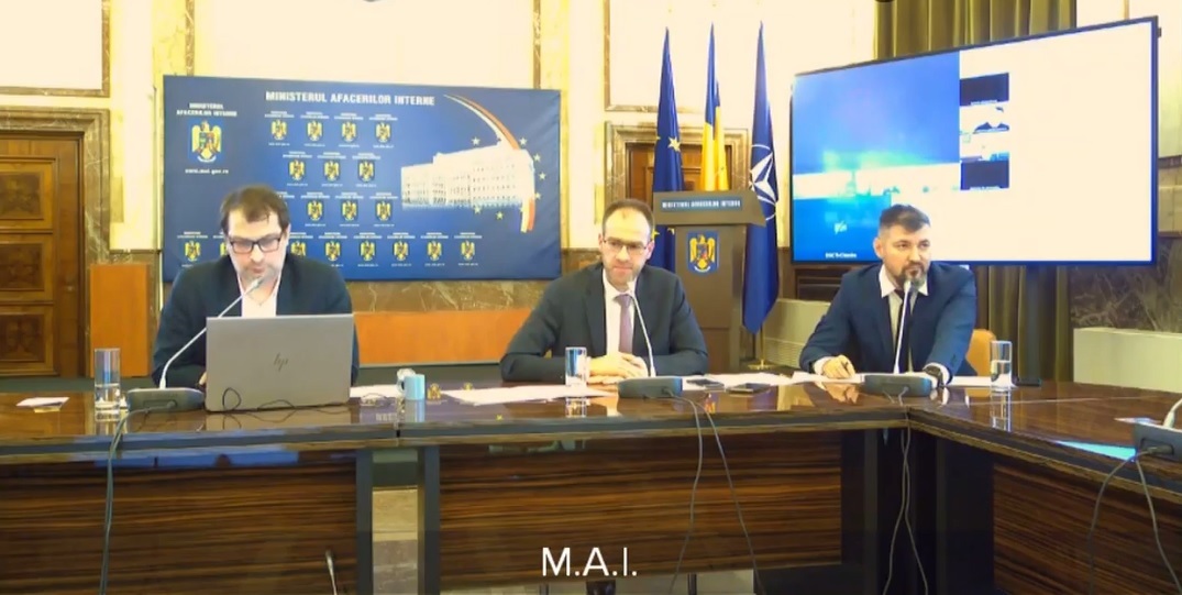 VIDEO: Dezbaterea de la MAI pentru actele biometrice cu cip. Av. Elena Radu: Cel mai probabil, de la 1 ianuarie 2024 vor introduce obligativitatea cărții electronice de identitate, portofelul digital (video)