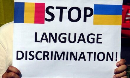 Românii din Cernăuți: IARĂȘI LIMBA NOASTRĂ PLÂNGE ȘI IARĂȘI UMBLĂM CU JALBA-N PROȚAP