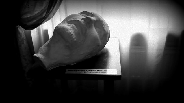 Mărturia medicului care a primit creierul lui Eminescu: Mutilarea și profanarea moaștelor acestui martir nu a fost românească. Prof. Constantin Barbu: Eminescu a fost ucis pentru Transilvania și credința ortodoxă. DOCUMENTE: Interogatoriul și Autopsia