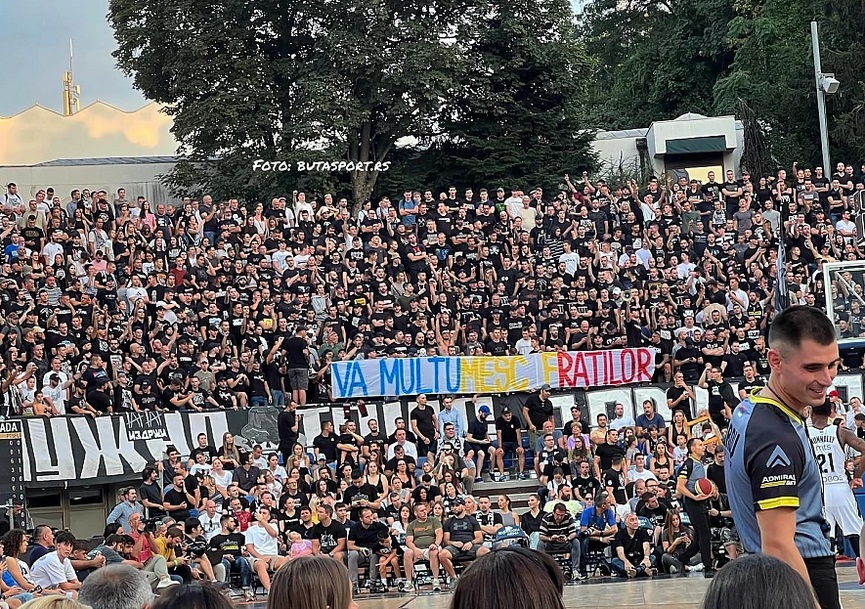 Ne-a venit răspunsul de la Belgrad, din partea poporului sârb: VĂ MULȚUMESC, FRAȚILOR! Uniți sub Tricolor aduce aminte cenzorilor de la București: KOSOVO E SERBIA!