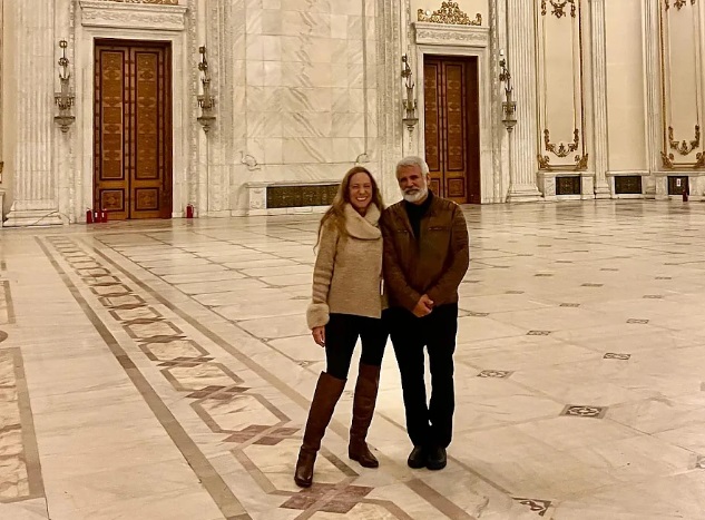 Familia Malone, în România: Pandemiile, folosite ca un catalizator al Noii Ordini Mondiale, în care o birocrație administrativă nedemocratică vrea să dețină controlul total asupra lumii – Agenda 2030, un manifest socialist totalitar