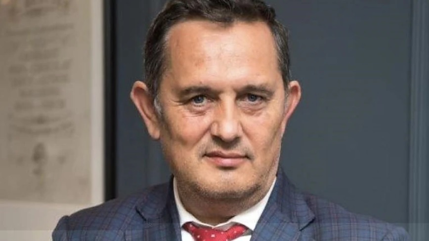 Gheorghe Piperea: Un gând de început de an. Cele două mari pericole care ne vin dinspre birocrația UE sunt: (i) evacuarea din sufletul omului european a creștinismului și (ii) alunecarea către un totalitarism de tip sovietic