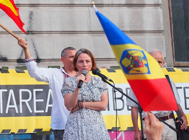 DISTRIBUIȚI MASIV ACEST MESAJ TUTUROR ! ! !  Dr. Geanina Hagimă: PETIȚIE CĂTRE PRIMĂRII privind „Orașele de 15 minute” și rețelele 5G și 6G. Trimiteți TUTUROR cunoscuților din aceste 17 orașe !