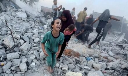 Israelul ordonă noi evacuări în Gaza: Zeci de mii de persoane și-au părăsit casele și adăposturile în toiul nopții. „Oamenii își cară lucrurile, copiii, speranțele și fug spre necunoscut. Nu există niciun loc sigur. Alergăm de moarte spre moarte”