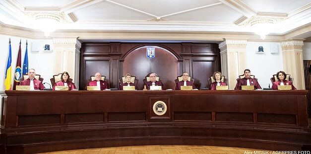 E OFICIAL! CCR a cerut renumărarea tuturor voturilor și a amânat pentru vineri discuțiile privind validarea turului 1 și cererea de anulare a rezultatului