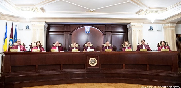 E OFICIAL! CCR a cerut renumărarea tuturor voturilor și a amânat pentru vineri discuțiile privind validarea turului 1 și cererea de anulare a rezultatului