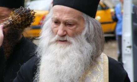 ”Vor veni vremuri în care numai cei ce vor simţi harul lui Dumnezeu vor putea distinge binele de rău.” – Sf. Pr. Arhim. Justin Pârvu