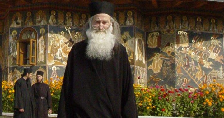 Unde este credința noastră? Lăsăm să ne-o fure vâltoarea lumii? Alungarea lui Dumnezeu din lume, din societate – Părintele Justin Pârvu