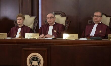 Bombă de proporții: JUSTIȚIA A SUSPENDAT LOVITURA DE STAT! Curtea de Apel a anulat hotărârea abuzivă a CCR. Turul II Înapoi