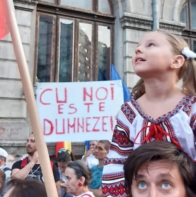 Elevii, pedepsiți pentru „antisemitism”? Mai sunt 2000 de evrei în România! Ministrul David n-a înțeles că președintele Dan a trimis „Legea Vexler” înapoi?