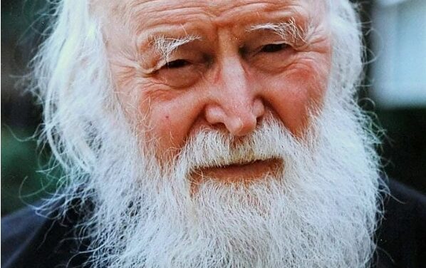 Dumnezeu n-ascultă rugăciunile celor care amestecă yoga cu creștinismul – Sfântul Sofian, Apostolul Bucureștiului, Duhovnicul tinerilor ASCOR, la 113 ani de la naștere (7 Octombrie 1912 – 14 Septembrie 2002)