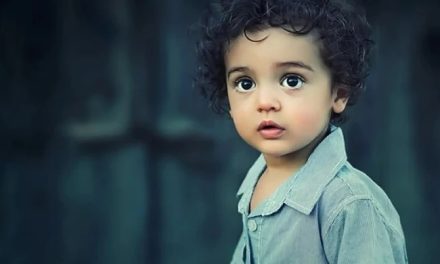 Adevărata față satanistă a Europei – Rezoluție a Consiliului Europei: Promovarea accelerată a Ideologiei LGBT în rândul copiilor + Interzicerea Rugăciunilor pentru a împiedica schimbarea sexului la copii. Dacă nici acum nu înțelegem, și continuăm să acceptăm ca nație așa ceva + pierderea suveranității naționale în schimbul unor sume de bani de tip ”PNRR”, înseamnă că suntem cu toții nu doar trădători de neam și țară, dar și complici la ceva atât de oribil, încât nu are un alt nume decât: oficializarea generalizării satanizării întregii populații (inclusiv a copiilor), adică lepădarea tot mai pe față de Hristos, mai ales după 26.06.2016 !!! … Efectul nu poate fi decât Apocalipsa…