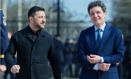 ”Act criminal și trădare națională”. Georgescu: ”România a semnat acordul cu Ucraina fără să schimbe o virgulă, la ordin de la Bruxelles”